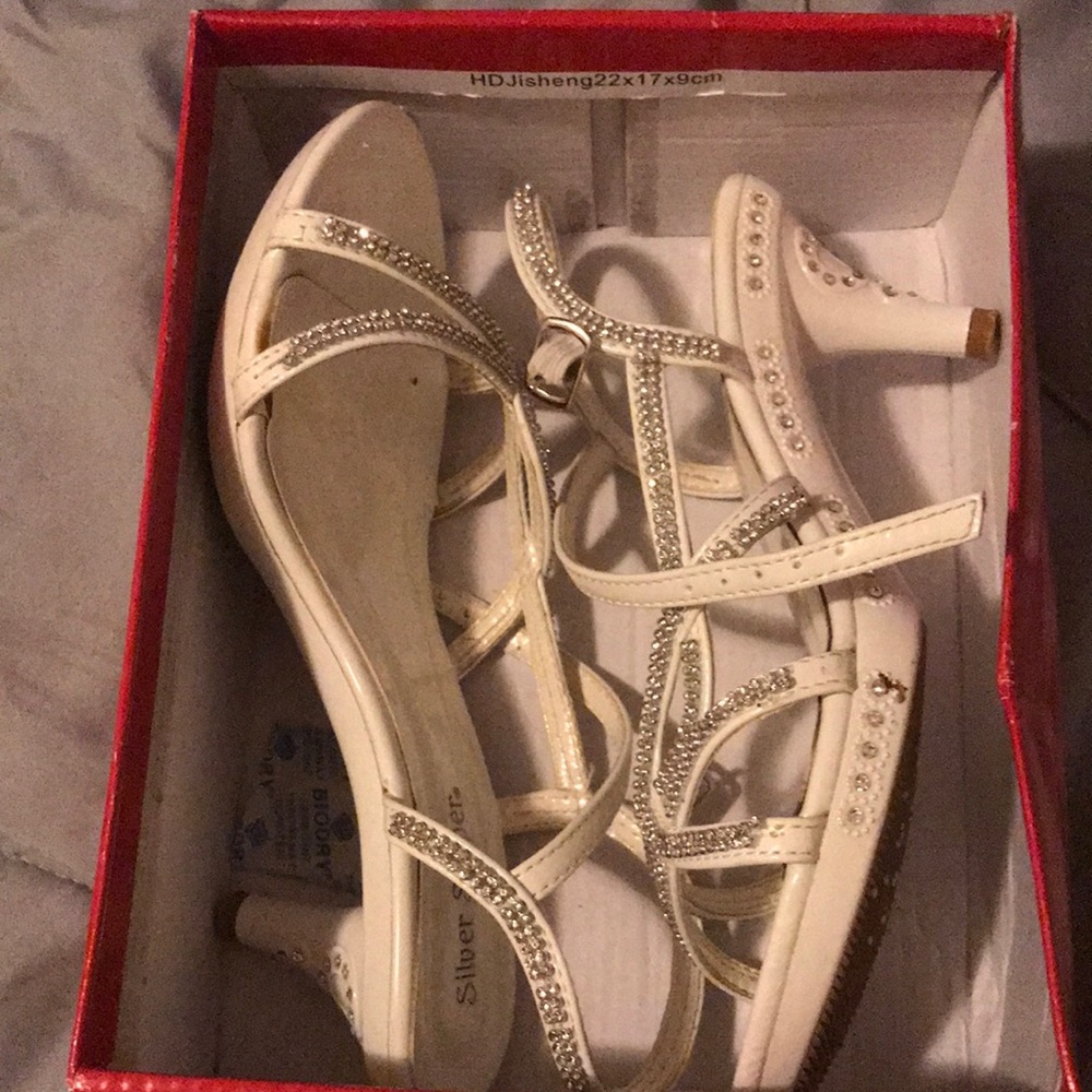 Kids heels